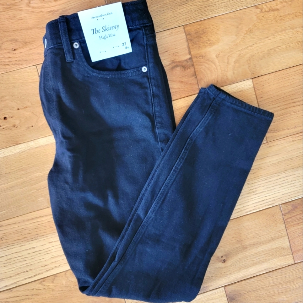 A&F black high rise skinny jeans